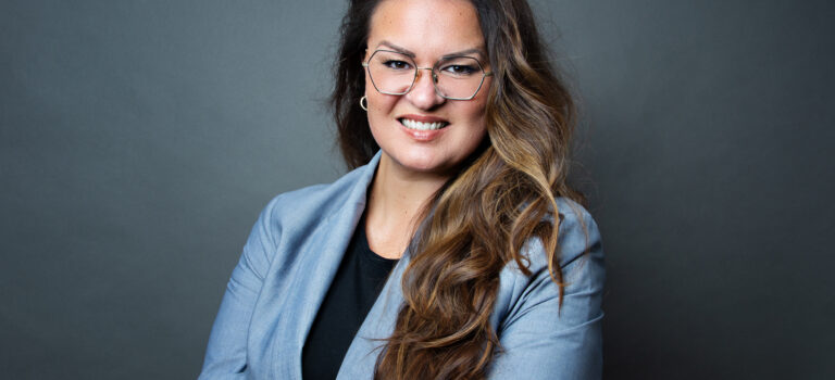 Klarheit schafft Sicherheit. Haltung schafft Vertrauen. Mut bringt Bewegung. Umsetzen bringt Erfolg.